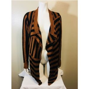 A+RO Large Sweater Brown Black 100% Acrylic